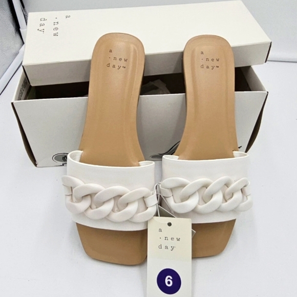 a new day Shoes - Viv Chain Slide Sandals – A New Day – White – Size 6 – NEW IN BOX